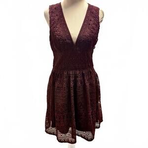 Abercrombie & Fitch Burgundy Crochet Lace Dress Sleeveless 6